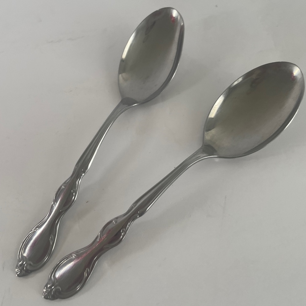 1847 Rogers Bros International Silver plated Serving Spoons set of 2 Collectable